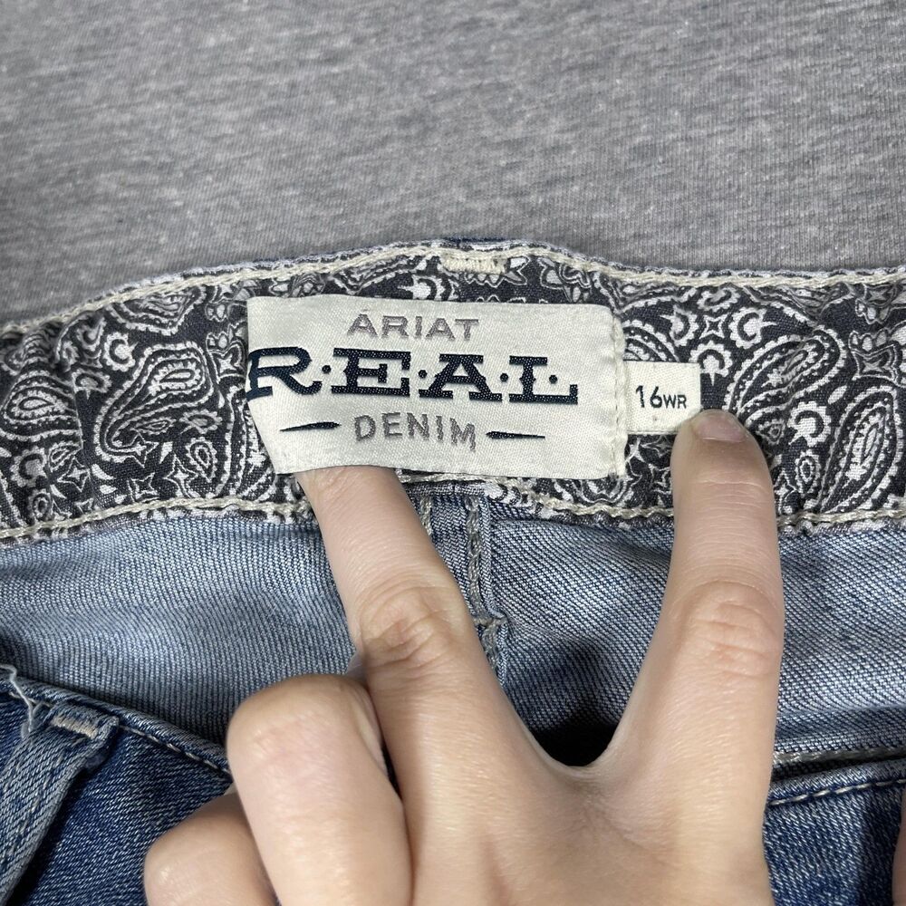 Ariat REAL Jeans Womens 16 WR Blue Bootcut Mid Rise Embroidered Stretch Denim - Picture 2 of 14